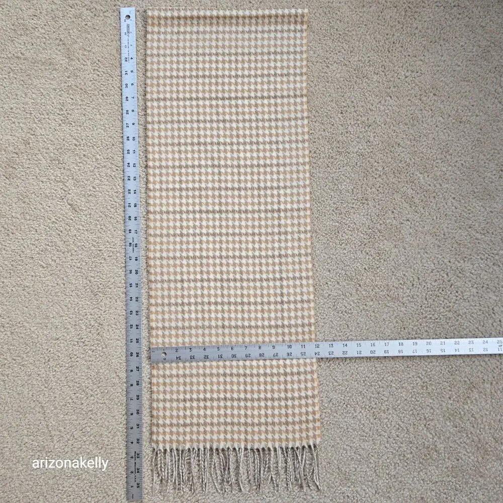 NWOT Houndstooth Woven Scarf Tan Ivory Brown Soft